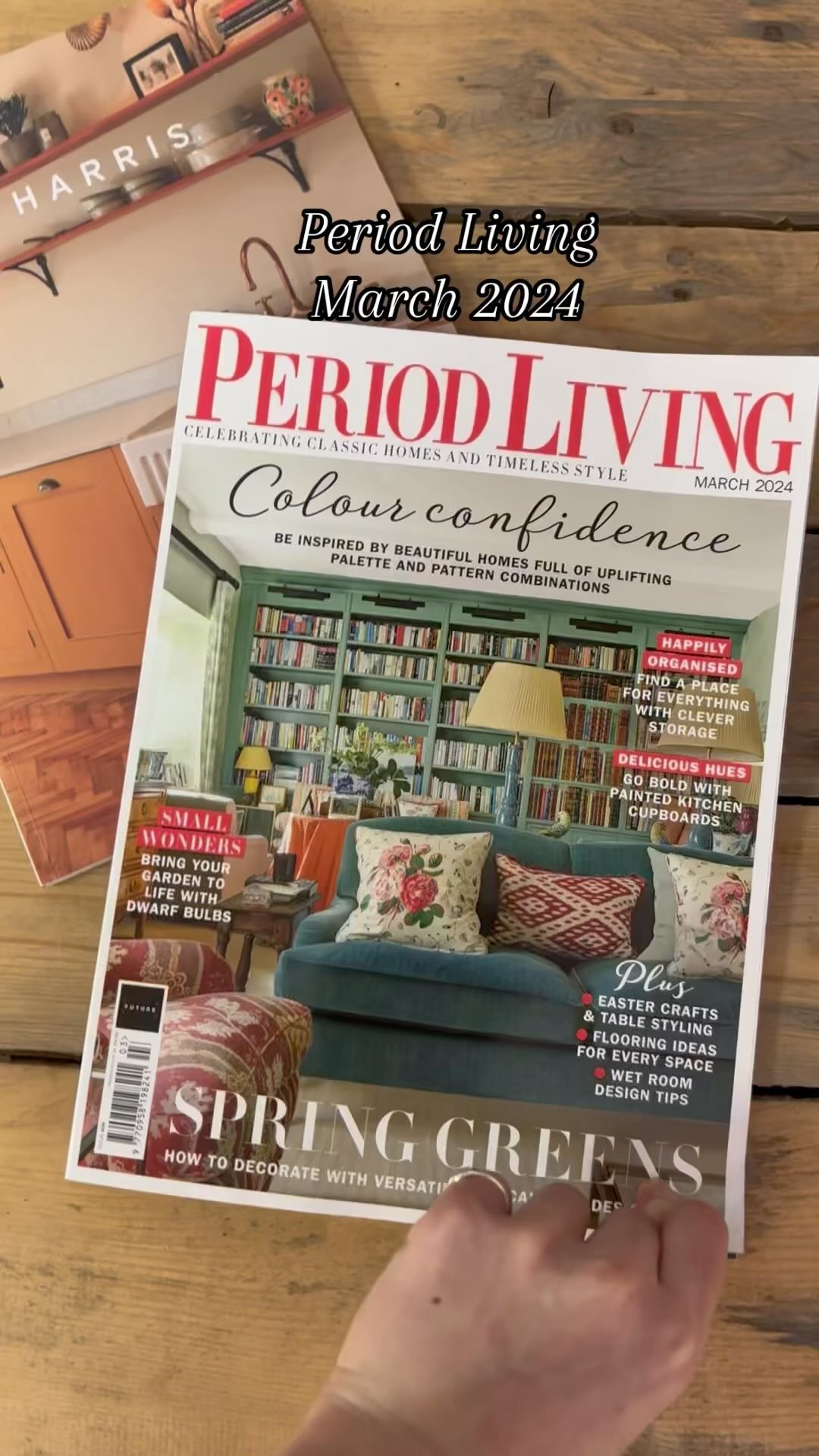 A beautifully crafted J Harris Kitchen featured in @period_living this month!