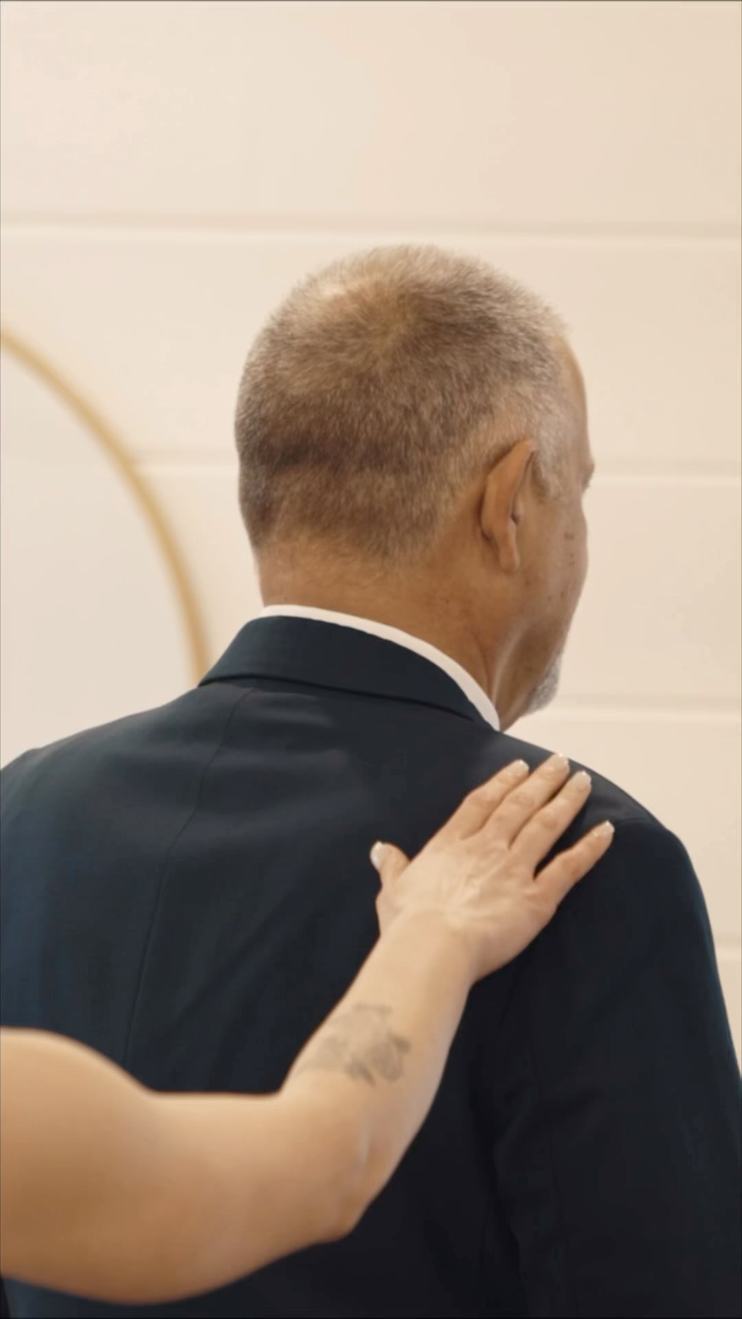 Remember that your Dad loved you first ❤️
There is a very special love fathers have for their first born daughter.
Capturing these special moments never get old but they’re even sweeter when it’s for family
•
•
•
#wedding #weddingphotography #weddingvideo #videography #video #filmmaker #weddingday #dad #fatherlove #weddingvideos #weddingvideography #firstlook