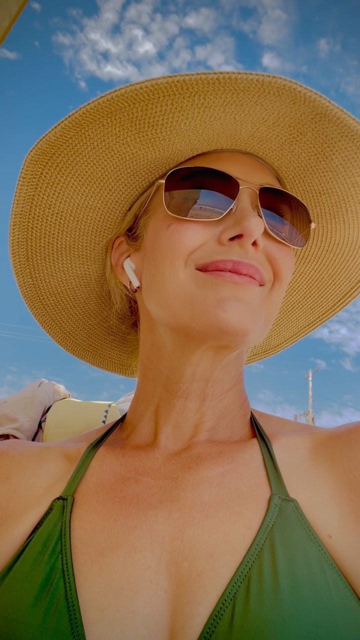 We all have stuff about ourselves that kind of bugs us because it isn’t as cute as it was when we were in diapers. I may still have a dimply butt, but my aging, wrinkly neck is new. It’s easy to let these things bother us. But giving them a positive spin helps to accept. I’ve looked down a lot to hug my babies for 17 years! Ergo, wrinkles of love!
.
Photos show what we’ve been through and how we’ve grown and changed!
.
.
.
#nofilter #acceptance #wrinklesarebeautiful #loveyourself #agelessphotography #losangelesphotographer #gettingolderandwiser