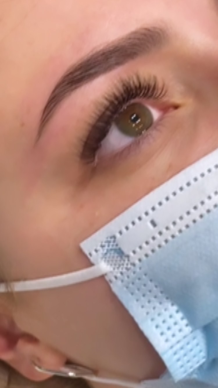 Good Brows and Lashes, Good Mood , Good Day 💁🏼♀️