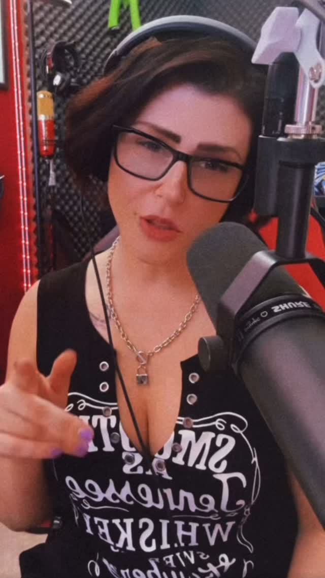 I couldn’t not do this song after my friend got me this shirt #tennessewhiskey #fyp