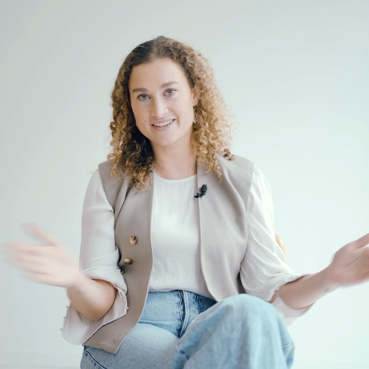 In a world where it sometimes seems like women are pitted against each other, Studio HER stands as a powerful testament to the strength of unity and collaboration.
As an all-female/non-binary production house, we are reshaping the narrative, proving that when we lift each other up, we can achieve extraordinary things. Our mission is to create balance behind the scenes and on the screen, navigating together (with men) towards a world of more diverse storytelling, and celebrating eachothers qualities and differences. Together we are unstoppable 🔥
Quote by @yvettedewit 😍
#StudioHER #WomenInMedia #HER #HERstory #ISEEHER #camerawoman #female #nonbinary #LiftEachOtherUp #Unity #RepresentationMatters #BreakingBarriers