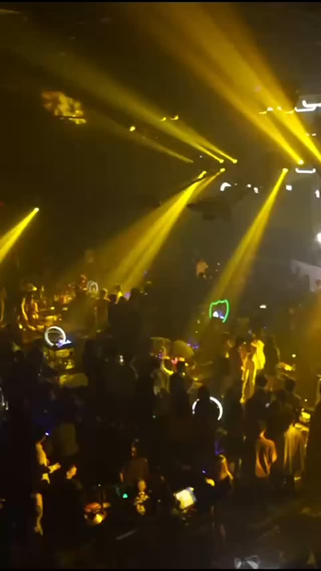 Am 21. Juni 2025 erwartet dich ein spektakulärer Tag voller Spaß und Unterhaltung beim Beach BodyArt Festival! Die Veranstaltung beginnt bereits um 13 Uhr und bietet eine Vielzahl von Aktivitäten und Attraktionen für alle Besucher. Genieße die kreative Atmosphäre, bestaune beeindruckende Bodyart-Kunstwerke und lasse dich von den Talenten inspirieren.
Der Höhepunkt des Tages ist die AfterShow Party, die um 20 Uhr mit dem Kult-DJ Kairo startet. Lass dich von seinen Beats mitreißen und tanze bis in die späten Stunden! Verpasse nicht dieses unvergessliche Erlebnis am Strand, das dir sowohl tagsüber als auch abends viel Spaß und gute Laune verspricht. Sei dabei und feiere mit uns!
#bodypainting #stadtsömmerda #airbrush #beachbodyartfestival #bodypainting_event_am_beach #bodypaintingartists