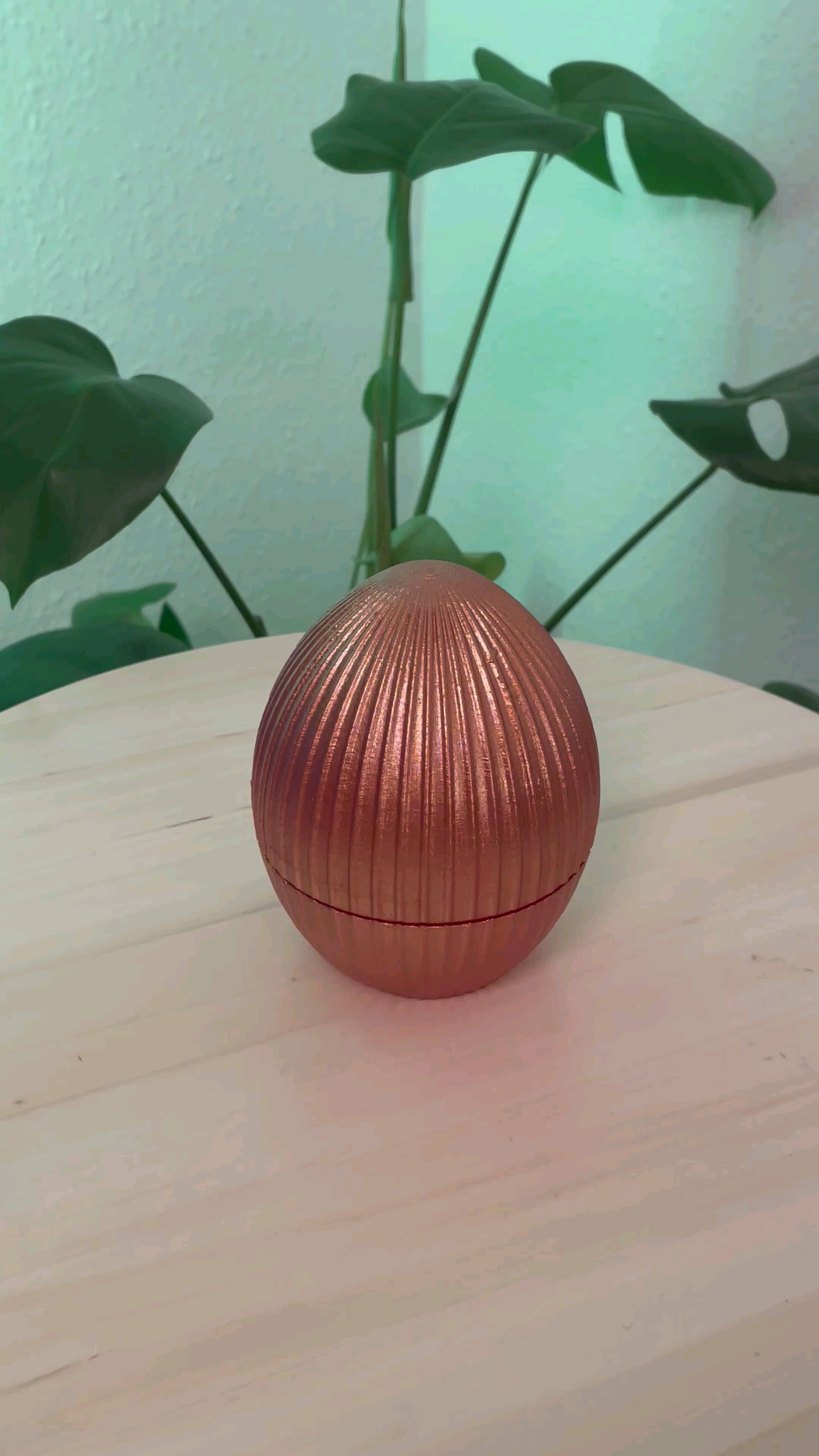 Happy Easter 🥚🐰🥚
This print in place easter egg uses planetary gears to open and close the egg compartment. You can be rest assured that your egg is safe inside this 3d printed Easter Egg.
💯Amazing design by @dddprintingworld
3d printed by @3beeprinting
#easter #easterbunny #eastereggs #celebrations #3dprintinglife #3beeprinting