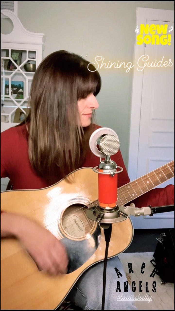 Inspired by the book #askyourguides @soniachoquette here’s a song about the angels!
🌟 🌟 🌟
Michael. Gabriel. Raphael. Uriel. Raguel. Shemuel. Remodel. Great guides to know! Thanks @j_jagger27 for the new haircut! #archangels #soniachoquette #songwriter #singersongwriter #encouragement #newmusic #newhaircut