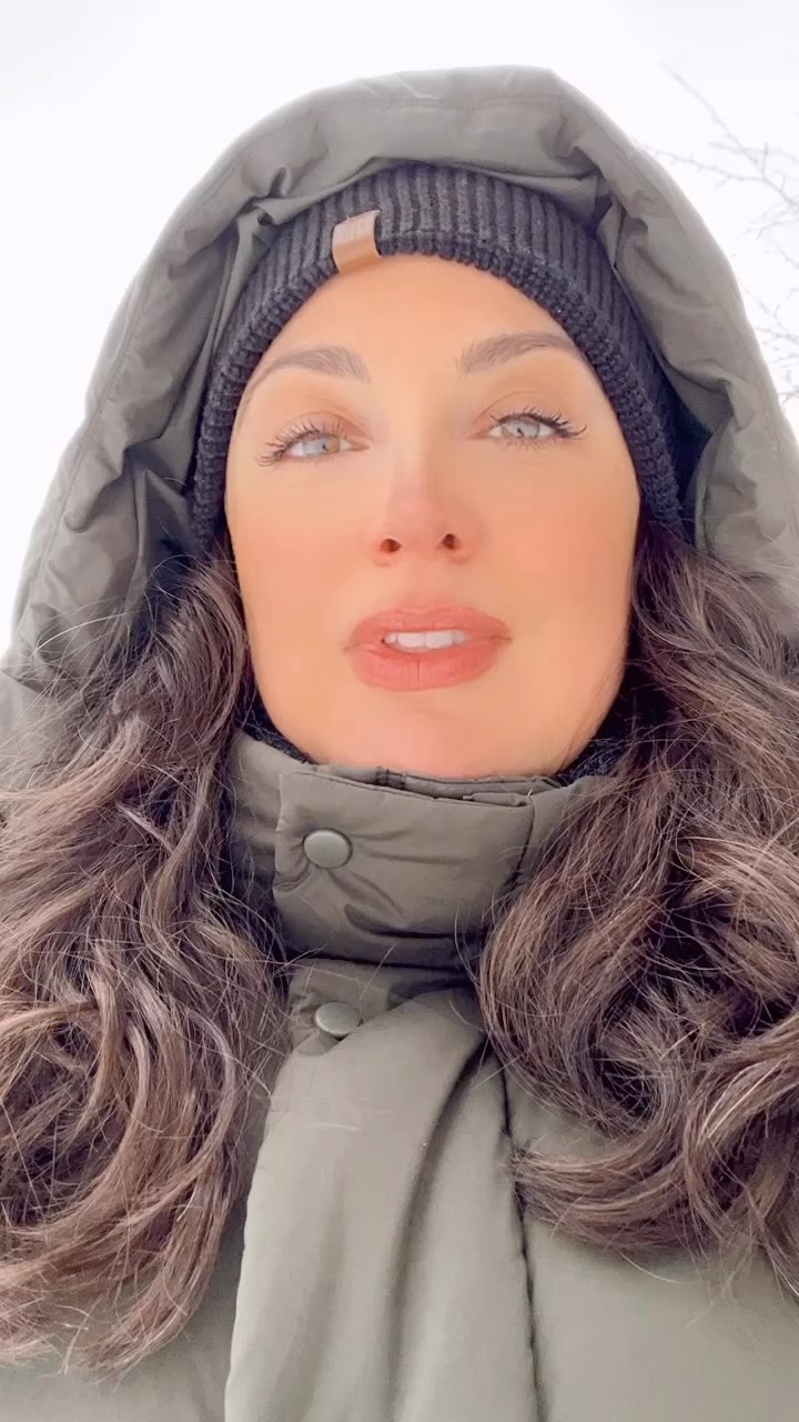 🌲What are you doing to take care of you today?🌲
Caring for yourself can look like many different things. For me it’s
~ getting outside to move and clear my head
~ feeding my body nourishing food
~ calling a loved one to feel connected
~ playing with my kids
~ convincing my husband to play with my hair
~ meditation / breath work
~ giving myself permission to rest and do absolutely nothing
What does it look like to do? Comment below ⬇️
#changeyourmindset #changeyourperspective #mindset #mindsetmotivation #realselfcare
#personalgrowth #mindsetmatters
#inspiration #strongmindset
#motivationalquotes #motivation #womenempoweringwomen #womensupportingwomen #motherssupportingmothers #consistency #2023goals #healthandwellness #levelupyourlife #personaldevelopment #growyourself #selflove #selfworth #levelup #healthiswealth #mindsetshifts #speakyourtruth #energyhealing #holisticnutritionist #bloomagain #bloomagainholistics