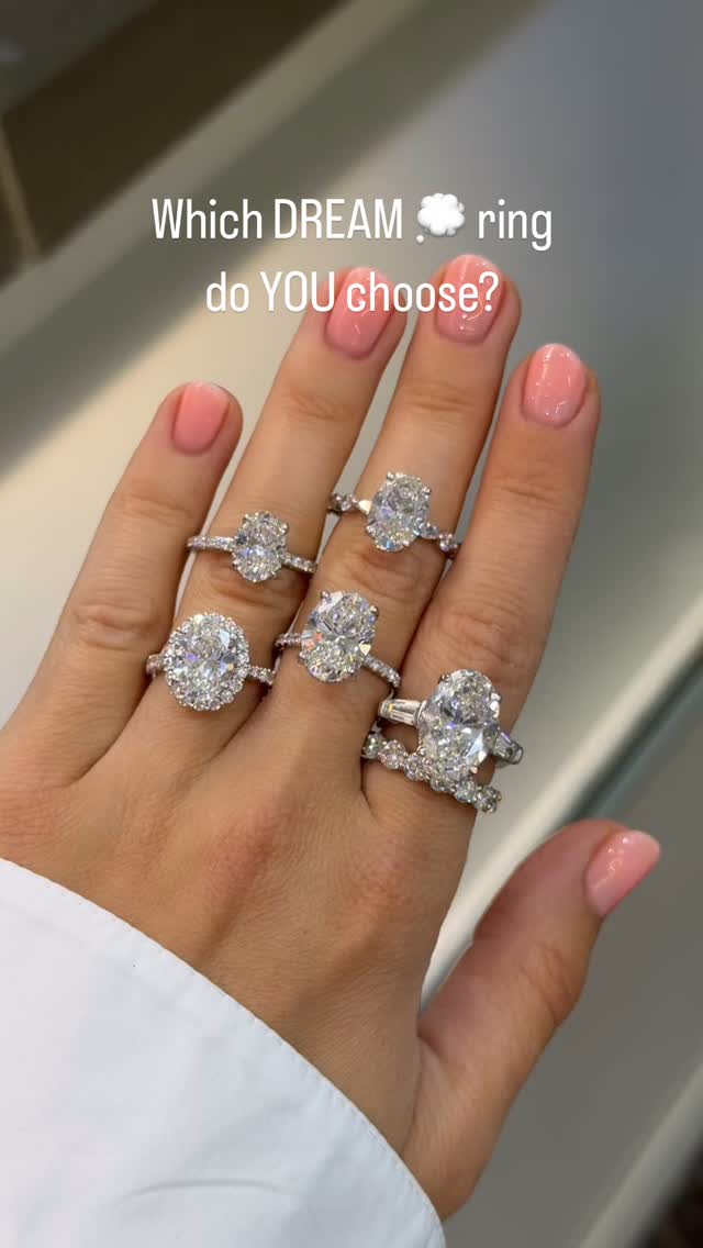 Let us know! Do the poll 🗒️ or write a comment below 👇 for the ‘Flower Halo’ or ‘Cathedral’
#labgrownengagementring #antwerpshopping #solitaireantwerp #solitaireantwerpen #ovalring #ovallabgrown
