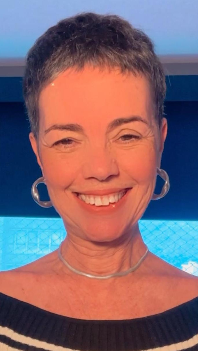 🎯 MENTORIA EXCLUSIVA COM IVANA PORTELLA 🎯
Hoje, às 19h30, Ivana Portella, idealizadora de A Casa com Vida e referência no mercado de organização, vai conduzir uma mentoria exclusiva para as Associadas ANPOP! O tema será Profissionalização e Diferenciação no Mercado de Organização 🗂️✨
🚨 E TEM MAIS! 🚨 Durante todo o mês de outubro, novas associadas ANPOP ganham 25% de desconto na associação! Não perca essa oportunidade de crescimento profissional.
#MentoriaIvanaPortella #MercadoDeOrganização #DescontoEspecial #Profissionalização #ANPOP #ACasaComVida