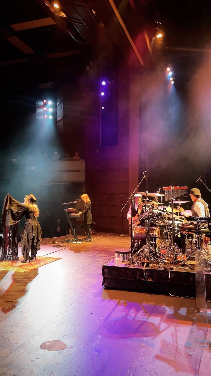 It was an honor working with the legendary @fleetwoodmask for their show at the Lesher Center! This band never fails to put on an incredible show! If you missed it, be sure to follow them on Facebook to catch their next performance! ๐ธ๐ฅ๐ค
.
.
.
#tmeevents #tme #event #production #eventproduction #dj #lighting #mobiledj #edm #house #events #party #uplighting #photo #booth #photobooth #photomebooth #livesound #sound #av #pioneerdj #sf #sfdj #audio #bayarea