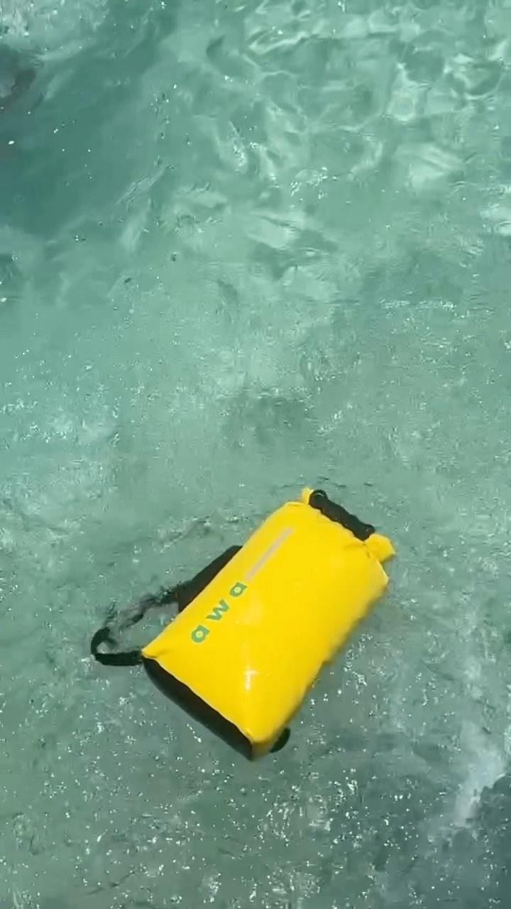 🎒 Inspirado en el Caribe y diseñado para proteger tus artículos personales mientras disfrutas en el agua.
💦 ¡ #MójateSinMiedo ! 💦
.
🛒 Consigue los productos a través de la página web: www.awaoutdoor.com
.
#awaoutdoor #awapuertorico #puertorico #caribe #waterproof #apruebadeagua