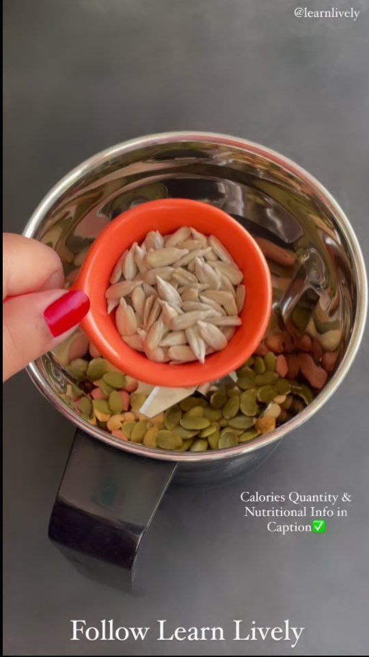 🔥💪Breakfast Smoothie Idea (High Protein) Without Whey or Protein Powder with Nature's Elements Super Seeds | Vegan Oats Free Dairy Free Gluten Free Smoothie for weight gain / muscle build / energy booster healthy breakfast 💯✅
Ingredients & Nutritional info-
1 tbsp Nature's Elements sunflower seeds- 54cal
1 tbsp Nature's Elements pumpkin seeds- 51.7cal
1 tbsp Nature's Elements flax seeds- 37.4cal
1 tbsp peanuts- 51cal
1/2 tbsp unsweetened cocoa powder- 7.5cal
2 small dates- 50.7cal
200ml soy milk- 108cal (can use any milk of choice or water)
2 tbsp Nature's Elements soaked chia seeds- 15.8cal
2 small banana- 109cal
1/4 tsp cinnamon powder- 1.6cal
1/2 tsp coffee- 2.4cal
Vanilla extract optional
total calories -489
protein -17.4g
fats -21g
carbs -60g
fiber -9.6g
Add whatever seeds and nuts you have and for extra protein boost can add a scoop or spoon of protein powder.
Follow @learnlively For Healthy food ideas! All Credits to @learnlively
#natureselements #ne #learnlively #indiandiet #breakfastideas #vegetarian #healthysmoothie #eathealthy #buildstrength #veganfood #smoothie #chiaseeds #diet #vegan #healthyfood #fitnessmotivation #plantbased #smoothierecipes #pcos #dairyfree #pcosweightloss #chocolatesmoothie #onlinediet #fitnessmotivation #gymtime #healthydietfood #gymdiet #reels #trendingreel