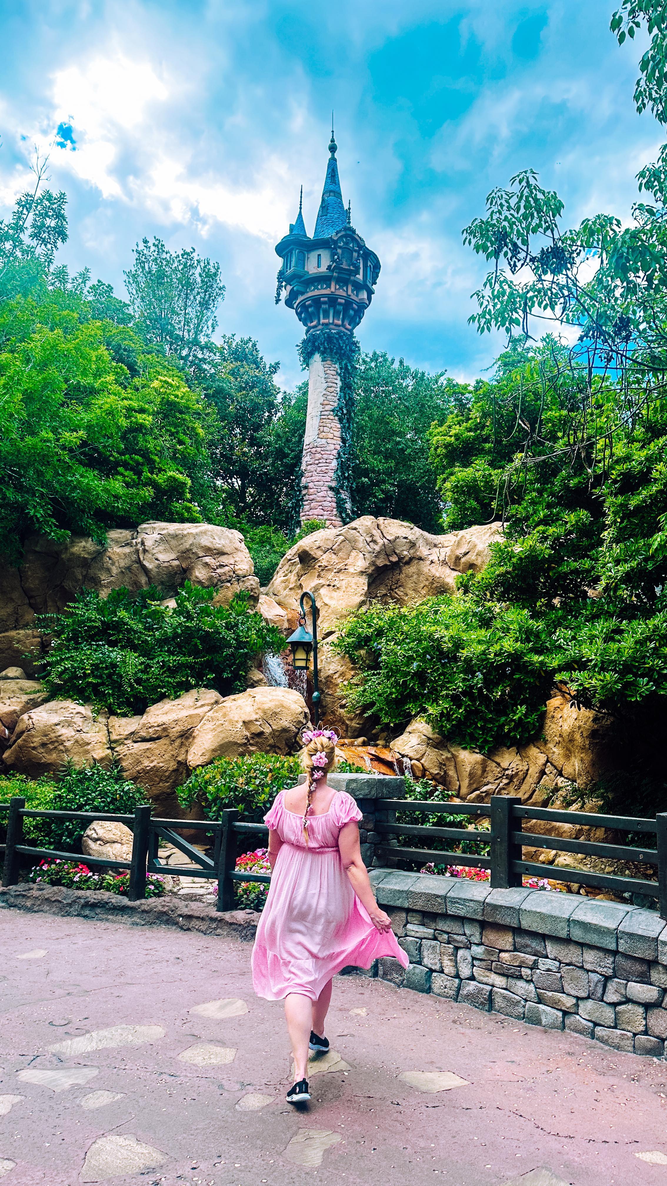 An attempt to recap everything that happened in May, it doesn’t even begin to cover it. From birthday celebrations, and family trips to new recipes and coffee places it’s been a fantastic month.
.
.
#maymoments #beautyintheeveryday #slowandsimpledays #darlinglife