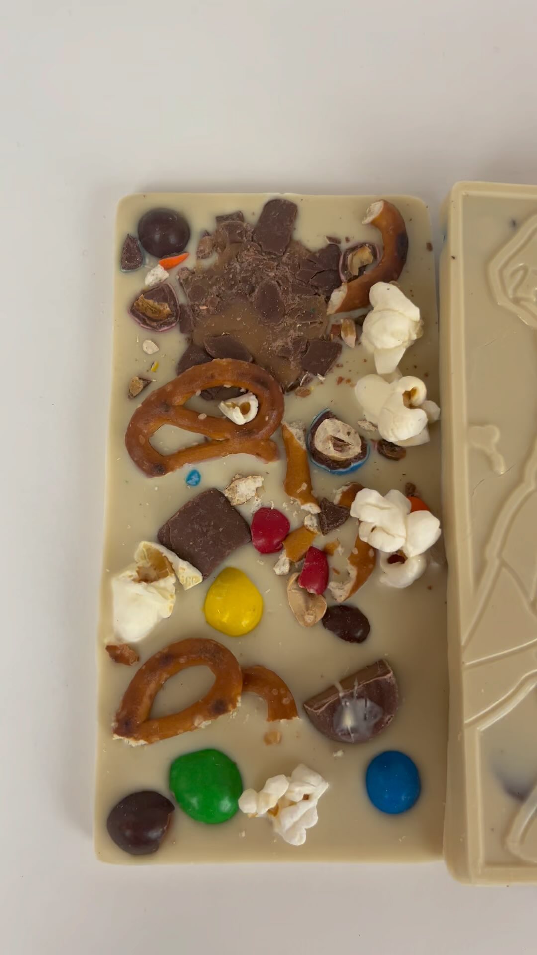 WHITE TRASH ❤️🍫x