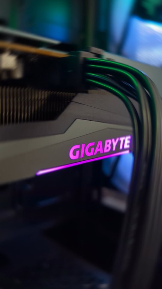 AMD Ryzen 7 5700x
32 GB DDR4
SSD nvme 1 TB
AMD Radeon RX 6650 XT 8 GB
Dissipatore aria 120mm itek argb
Case itek SIISBE 3.0 argb
Pc assemblato per @_sergiu.l_
#fossano #tecnoclick #gaming #ryzen #amdryzen #itekevo