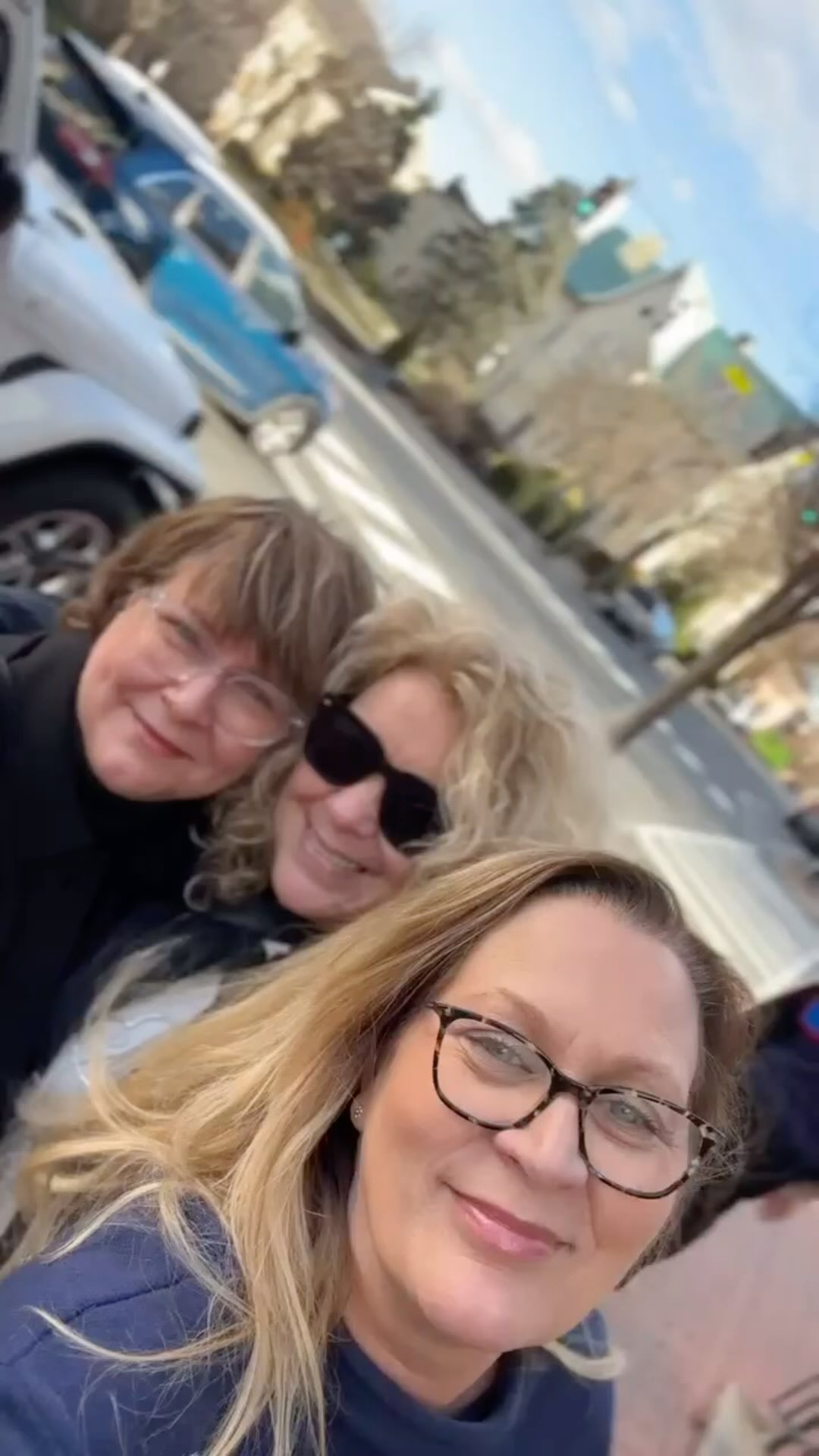 Friendship never dies, love lasts forever @courtoiscyriane