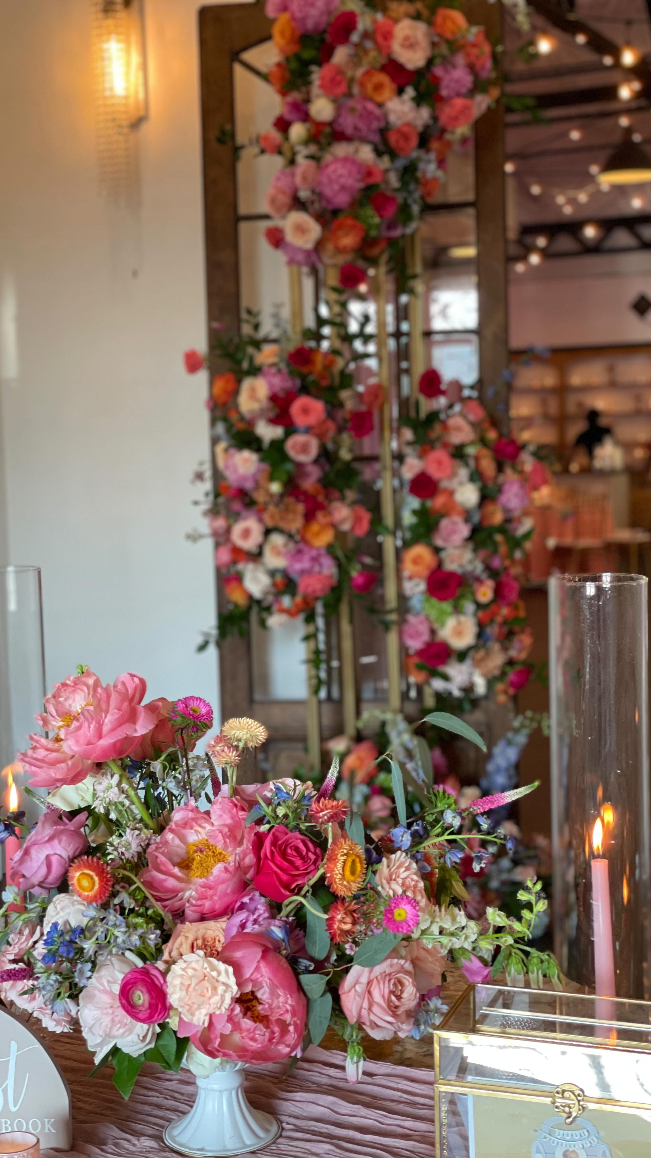 Planning and designing your special days makes us so happy 🩷 #WeddingsByEpic
Planning, design, and florals by us @weddingsbyepic
Venue @thewestsidewarehouse