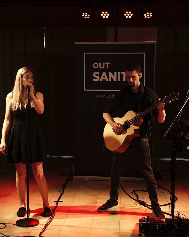 We‘re on the Highway to Hell! Our next cover will be out on July 26th. Stay tuned!
.
.
.
#acdc #rock #hardrock #cover #song #coversong #music #rockmusic #acousticcover #duo #band #fingerstyle #guitar #fingerstyleguitar #percussion #percussivefingerstyle #party #singing #singer #vocals #guitarsolo #solo