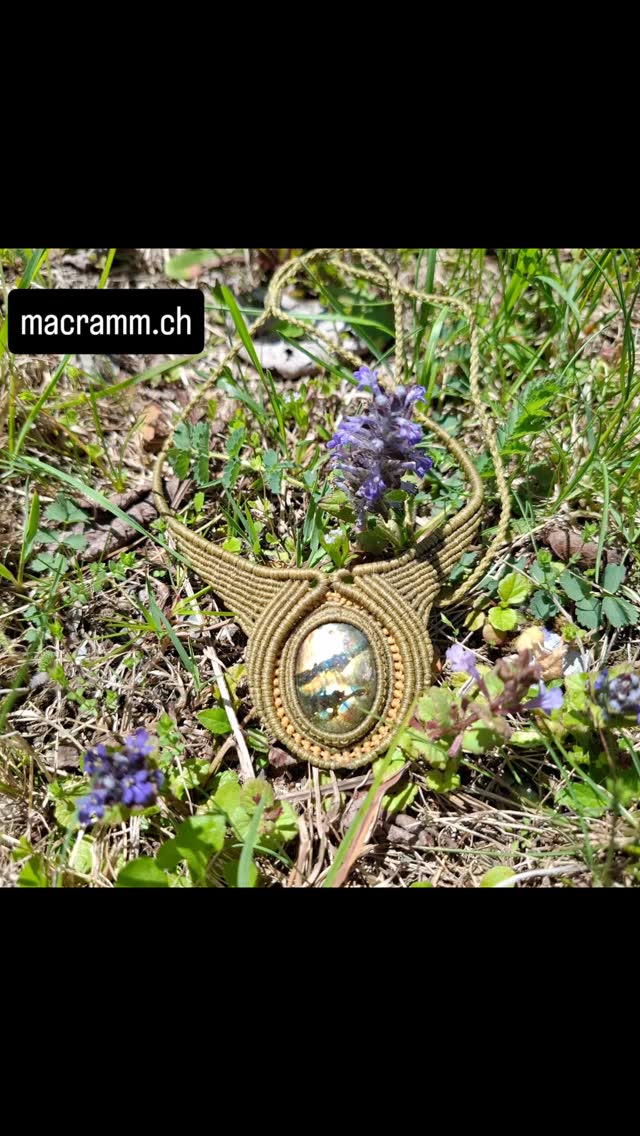 Jetzt in www.macramm.ch finden Sie Sommer Sale 15% ab drei Stuck kaufen.#handmade #switzerland #makrame #onlineshop #handgemacht #jewelry #macramm