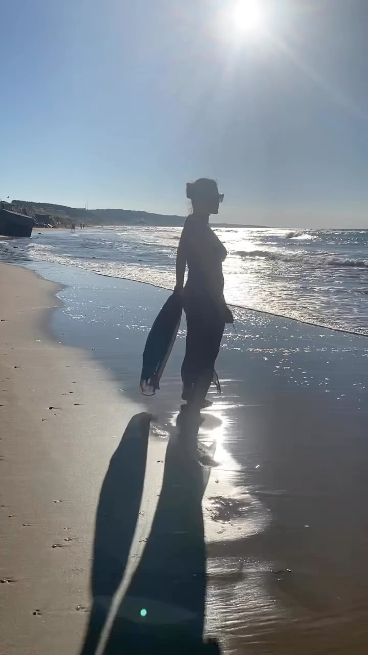 by the ocean, with the sun and light cashmere on my skin -living my feelings.
ZZA PHILIPPO202X Resort Collection 3rd round of production 👌🏼
#ZZA#cashmere#series#handcrafted#social#sustainablefashion#luxurylifestyle#HauteCulture