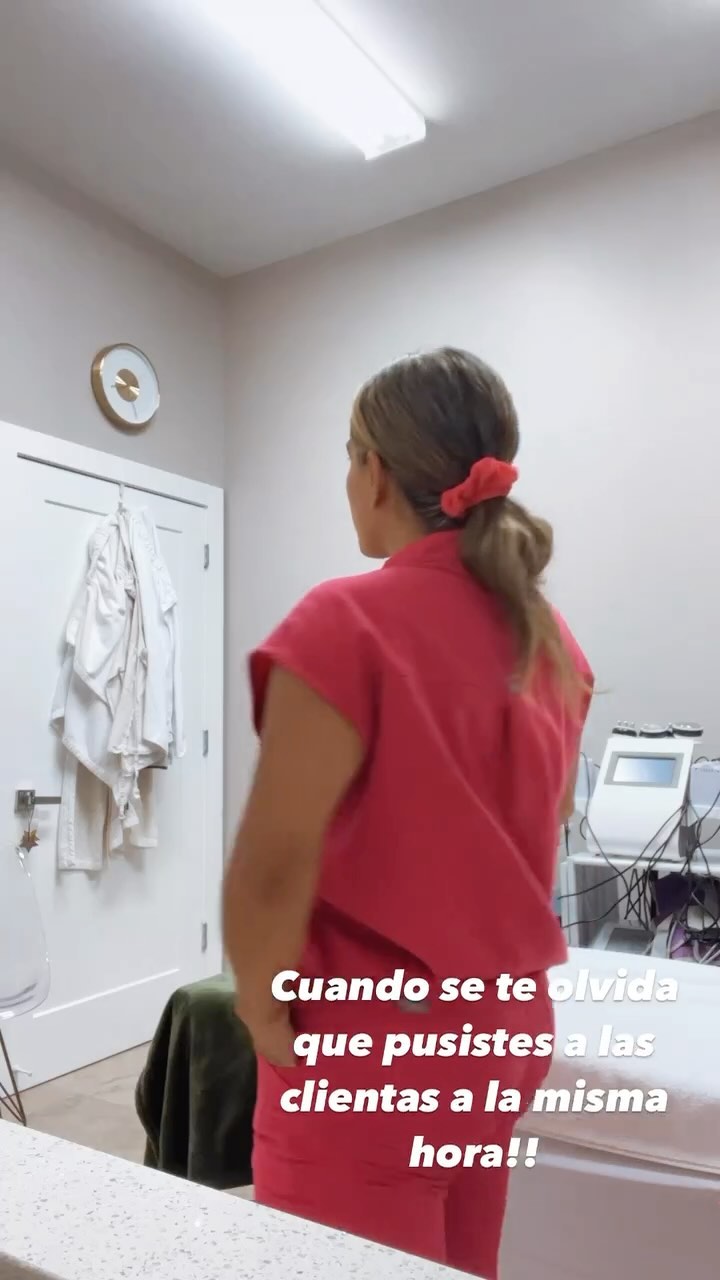 Como cuando eres un poco despistada 😱🤣 Sorry 🤣🤣 #funnyreels#instalovers#instafunny#facials#waxing#laserhairremoval#lynfaticdreinage#woodtherapy#appointmentsavailable💋