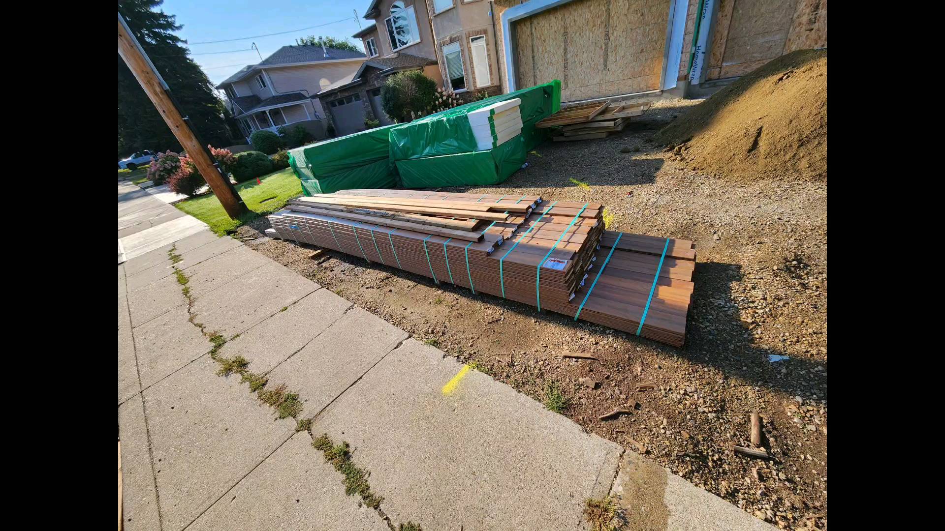 @acelangehomes @fiberondecking @lbhtimbermart
#yegbusiness #yeglocal #yegliving #rooftop #rooftopview #deck #rooftopdeck #edm #edmlifestyle #outdoors #outdoorliving