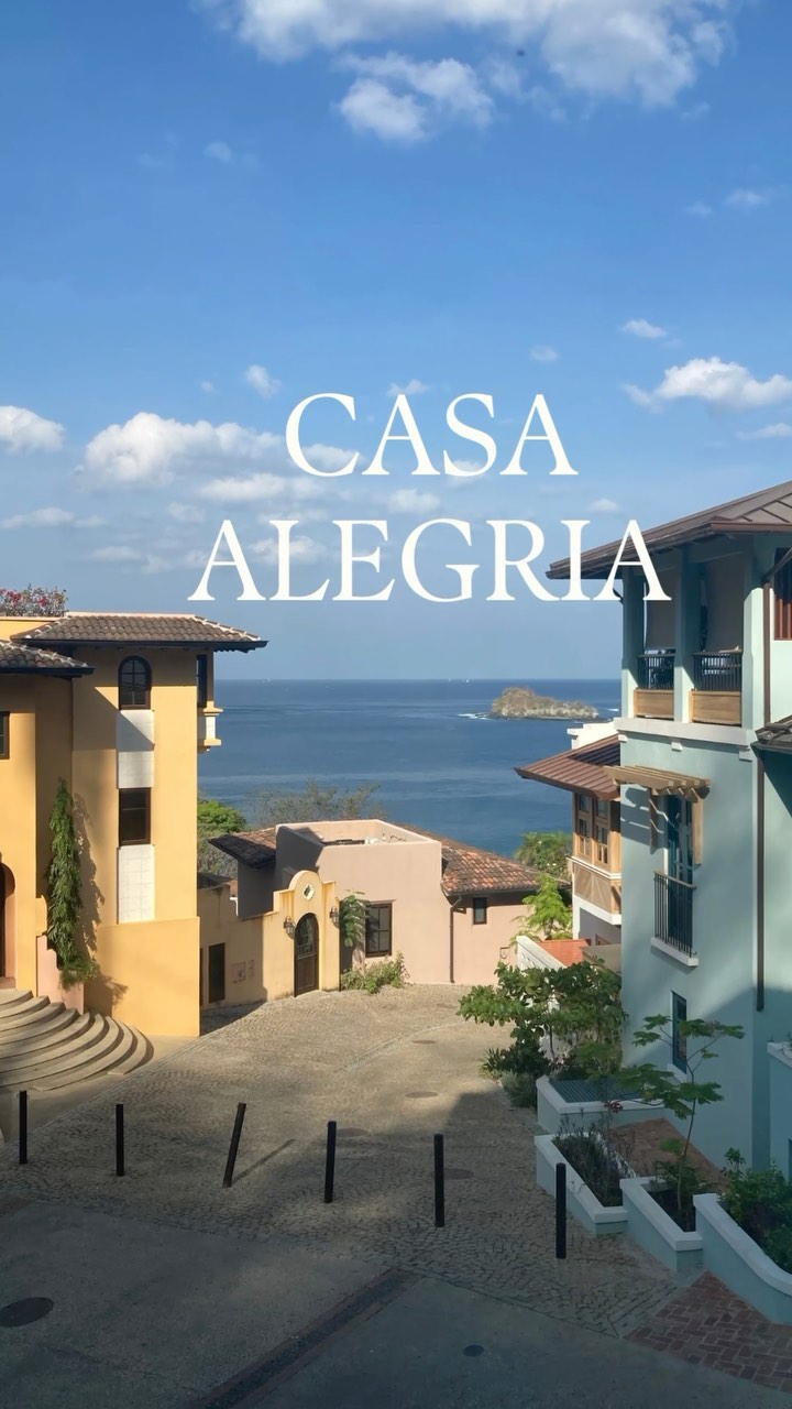 🌴 CASA ALEGRIA
Introducing Casa Alegria at 2 Paseo Miraflores in the enchanting Las Catalinas, a newly custom-built masterpiece that redefines luxury and detail. This exceptional 5-bedroom, 5.5-bathroom home is a true testament to meticulous craftsmanship and offers an unparalleled living experience. This home is located in the heart of Las Catalinas, a beachfront car-free community that offers the perfect blend of nature, luxury, and convenience.
Spanning an impressive 5,000 square feet, this residence showcases a harmonious blend of Grecian and Italian influences, creating a timeless and elegant design. The innovative built-in furniture throughout the house not only reduces clutter but also adds an abundance of space and sophistication to each room.
🌴For this and more listings 📞506 87138080.
📌 Las Catalinas
💵 $3,990,000
🏠 464 m2
🛌 5 Bedrooms
🛁 5.5 Bathrooms
🏊♀️ plunge pool
🏖️ beach club
🪴 new appliances
🏝️ 2 min to the beach