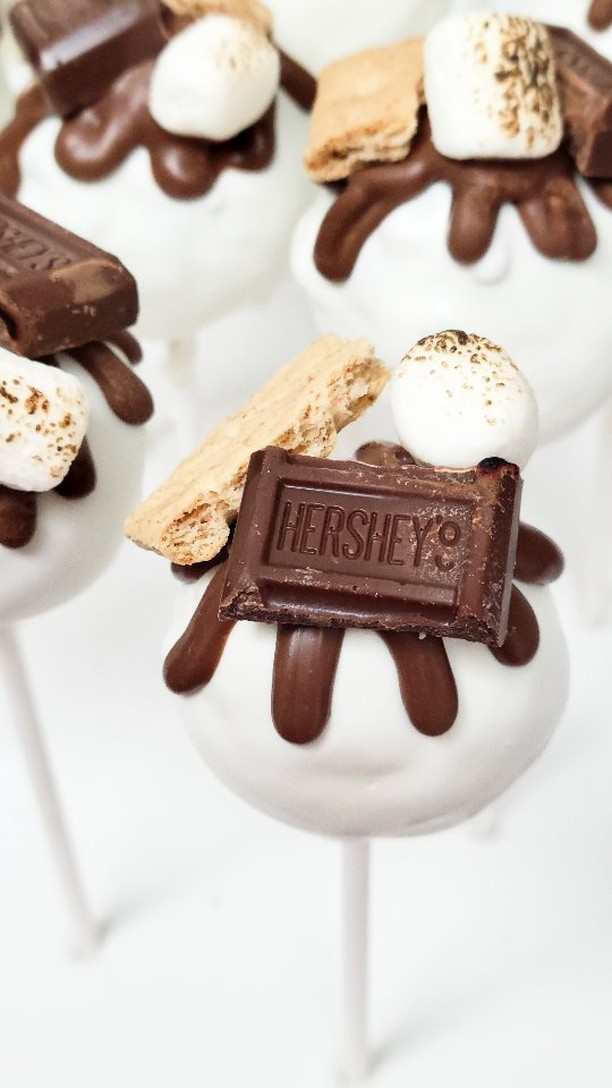 Everything is S'more fun with friends. Including birthdays. Loved this theme and these delicious cake pops.
.
.#cakepops#cakepoplady #cakepopstagram#cakepopdecorating #party #desserttable #birthdayparty #birthdaypartyideas #localbaker#palmharbor#safetyharbor#tarponsprings#dunedin#clearwater#tampa