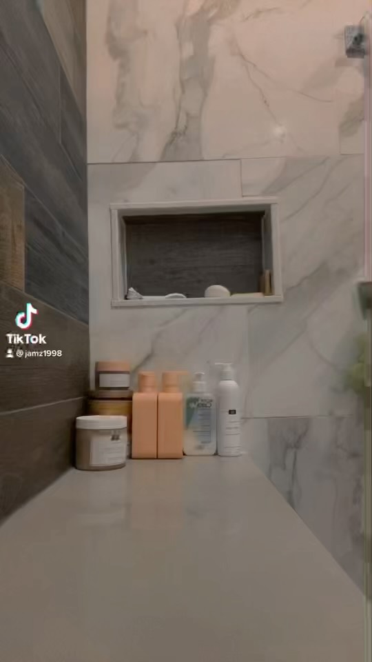 My client @jami84507 let me share her video of her new favourite routine featuring my products! โฅ๏ธ
Products :
Black current sugar scrub
White sands shower gel
Black current whipped body butter
#bodycareroutine #bodycareroutine #shavingroutine #selfcare #loveyourself #ceolife #ceomindset #bodybutter #showertime #showergel #allnatural #100percentnatural #crueltyfree