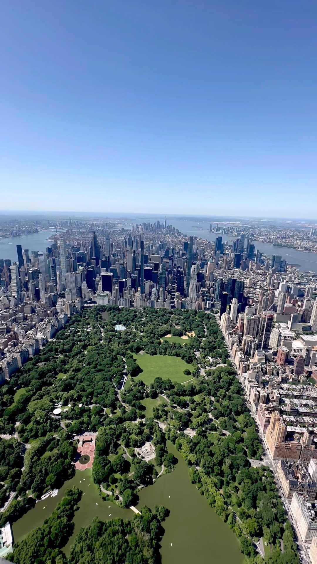 Your current reality is a manifestation of your past thoughts, hopes and dreams.
Dream big, take the chances, embrace the journey. The destinations will blow your mind. 💫
#newyorkminute #i♥️ny #dothework #livethedream