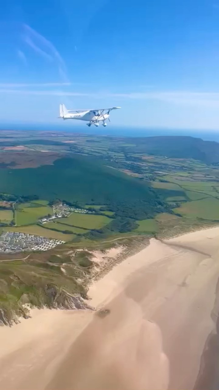 โ๏ธโ๏ธโค๏ธ
#gower #gowerpeninsula #rhossili #ikarusc42 #ikarus #plane #fly #learntofly #formation #paradise