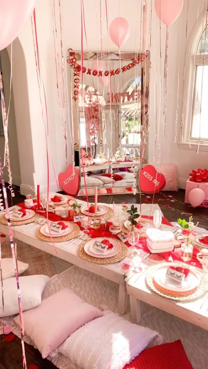 Happy Valentine’s Day ❤️💗❤️💗
Giving y’all a little throw back for this years love day. And sending all of you so much love for following and supporting this business.
#happyvalentinesday #galentinesparty #valentinesday2023 #girlsjustwannahavefun #sharethelove #valentinesdecor #valentinesweek #galentinesdayparty #picnicparty