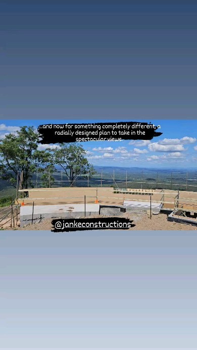 This house is designed around a knoll with spectacular views towards Brisbane. #jankeconstuctions #modernhouse #modernhome #homedesign #housedesign #buildingdesign #luxuryhomes #luxuryhouse #toowoombabuilder #toowoomba #darlingdowns