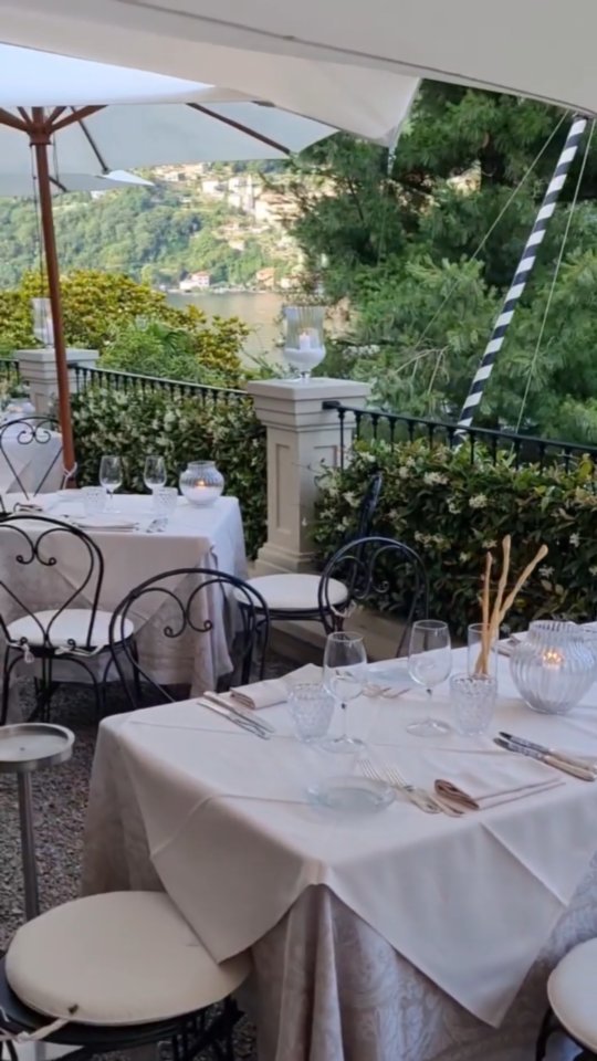 Dinnertime 🥂
.
.
.
#ristorante #instafood
#bestambience #foodies #foodgram #lakecomo #comolake #dinner with #view #lelucidellago #instagood #romantic #foodstyling #foodlover #food #finedining #vistalago #luci #panorama #italianfood #cucinagourmet #menu #gourmet #star #taste #gusto #lakecomo #whatelse #como #food #cucinaitaliana