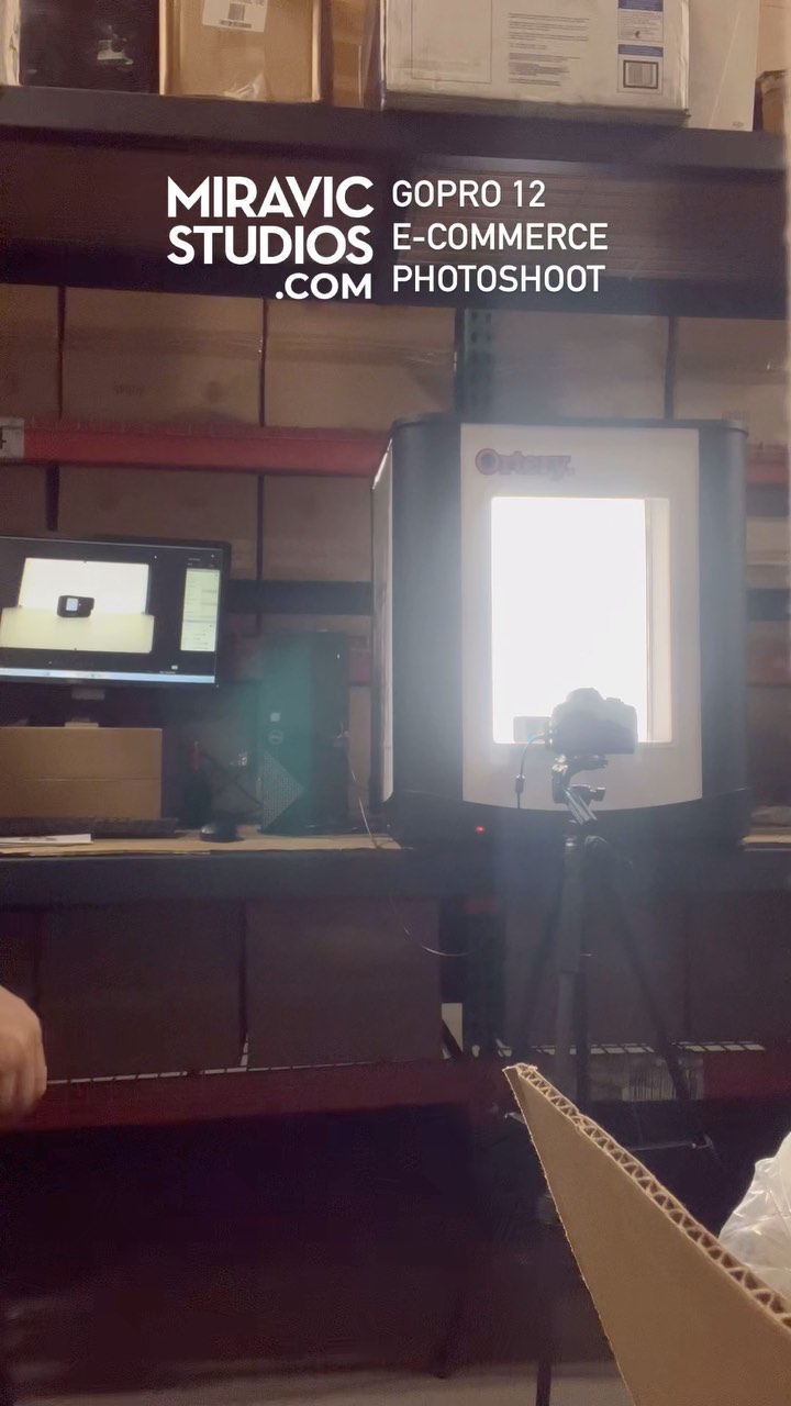 ¡Un vistazo tras bambalinas a la sesión de fotos de la nueva GoPro 12!
#DetrásDeCámaras, #GoPro12, #SesiónFotográfica, #FotografíaDeAcción, #CapturaLaAventura, #MomentosÚnicos, #InnovaciónEnAcción, #ExperienciaGoPro, #PasiónPorLaFotografía, #creatividadvisual #ecommercephotography