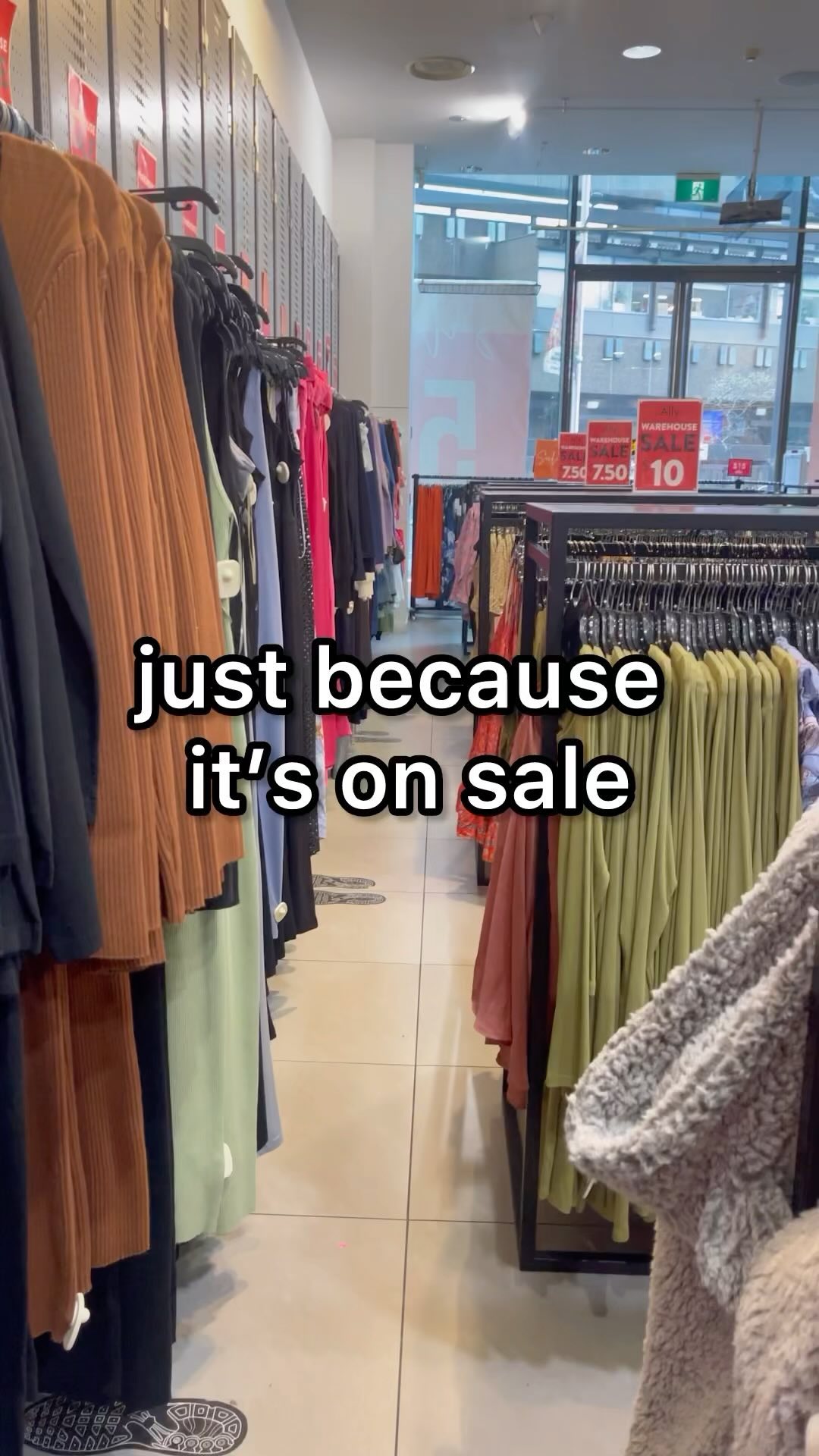 Wonder where all these sale clothes go? 🧐⬇️
A lot end up in the “global south” like Chile, Kenya, Ghana, turning these places into a dumping ground for our unwanted textiles.
Just because something’s on SALE doesn’t mean you should buy these clothes!
The less we buy, the less is made, and then these countries won’t have to (unfairly) deal with the overwhelming amount of textile trash!
CBS did a story on this here: https://www.cbsnews.com/amp/news/inside-the-landfill-of-fast-fashion-chile/
#sustainability #sustainable #textiles #globalsouth #chile #atacamadesert