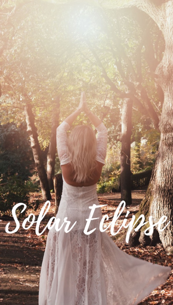 Aries New Moon Solar Eclipse 🌚🌕
Are you open to all the magical codes and solar frequencies that are being beamed down onto earth right now!?
Today is the most powerful astrological event of 2024!
We are individually and collectively anchoring in higher frequencies of light to propel us forward into a new timeline.
But with Chiron in the mix we have to face where we need to heal before we move forwards. Mars and Saturn in Pisces allow us to lean deeper into our own intuition and inner guidance system showing us our own individual way forward. Softening and surrendering to the messages of the heart aligning us to our higher selves and new possibilities.
Jupiter and Uranus conjunct brings new evolutionary energy of great change and transformation. Closing out the old and bringing in the new!
So many of us are being called to step into our roles of service and to remember why we are here at this time 💥
Honouring all that feels icky and uncomfortable as we let go (south node in Libra) and open our arms and hearts to new possibilities that are on the horizon (NN in Aries)
What a time to be alive!!! Hang onto your knickers people and enjoy the ride ☄️
#eclipseenergies#newmooninaries#acsension#newearthfrequencies#eclipseportal#2024transformations#lunarcycles#galacticastrology#priestesscodes#lightcodes#leaderoflight