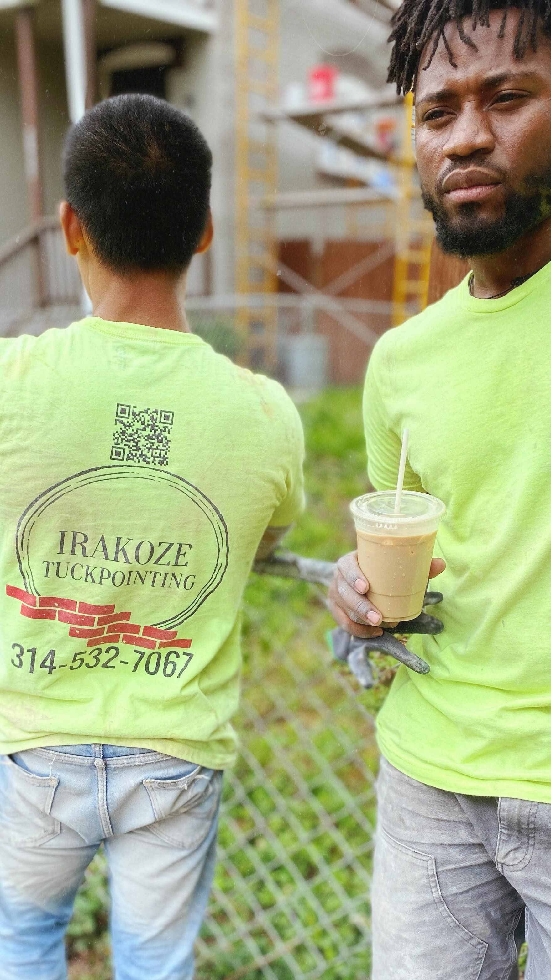 It’s #thankfulthursday !
.
Irakoze” means “I thank God” in Cardin’s language, Kirundi. On this Thankful Thursday we are thankful for iced coffee from @blueprintcoffee and awkward photo shoots. Enjoy 😉
.
What are YOU thankful for? Share in the comments!! ⬇️⬇️⬇️