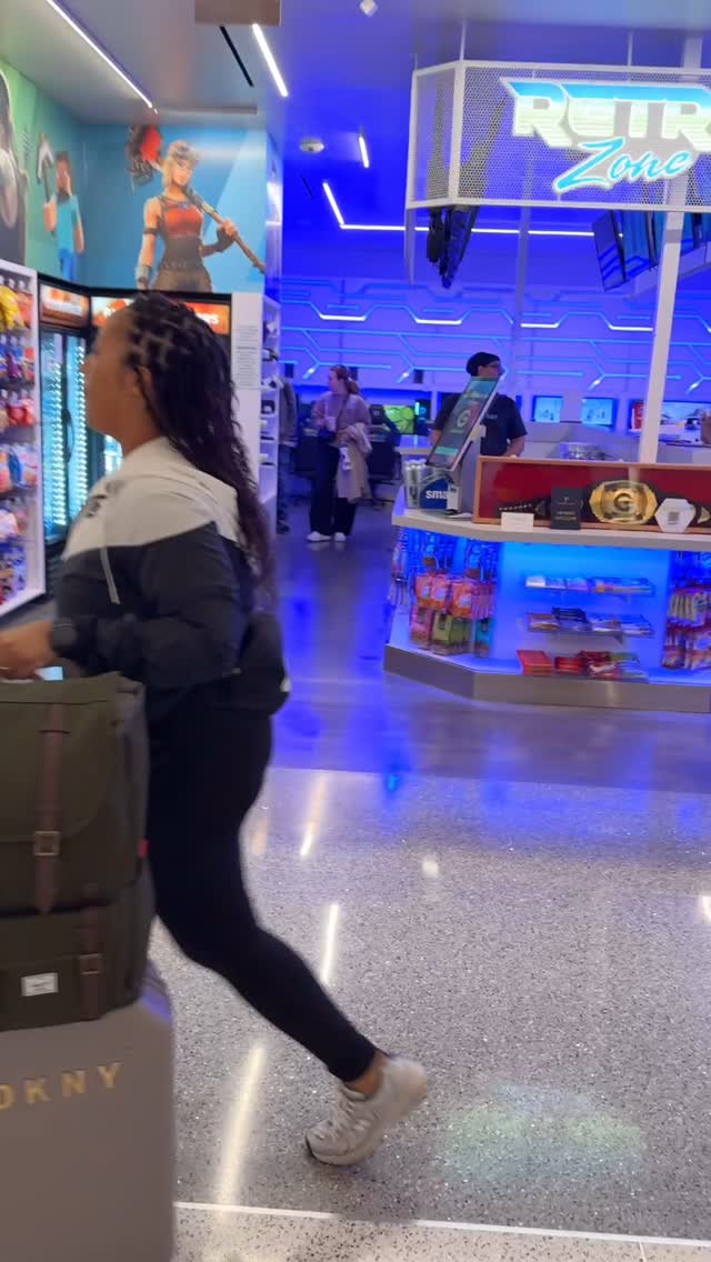 Baby our 2026 international itinerary is insane:
Africa
March 2026
Thailand
March 2026
Bali
June 2026
All the details on my website
DM Africa, Bali, or Thailand and I’ll send you all the details