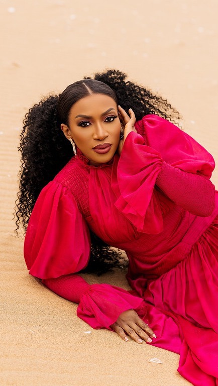 Ever wonder how to celebrate a milestone birthday!! THIS IS IT❕
•
We curated a full birthday shoot experience in Namibia at the famous Sandwich Habour & Desert Whisper for this milestone and all I can say to describe it was REMARKABLE!!
.
Thank you for everyone that worked with us to make this happen
Photo/Video: @stanlophotography
Makeup: @mua_ttt_tia
Hair: @jsamaiye
Styling: @thestyleinfidel
Magenta Dress: @mazellebridal
Yellow Dress: @idiolnupo
We do not own the rights to this song!
#photoshoot #milestonebirthday #destinationshoot #namibia #partyslate #dmvplanner #dcplanner #mdplanner #uniquebirthday #birthday #photoshoot #sandwichharbour #desert #desertwhisper