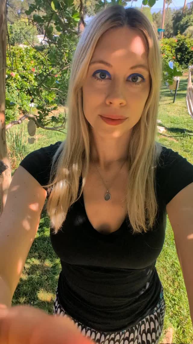 I don’t know a single doctor who’s ever told you ....you can heal yourself.
But I will.
Because healing isn’t about fixing what’s broken —
It’s about remembering the universal rhythm of water within your spine,
tapping into the intelligence that’s always been there.
This isn’t about releasing what’s wrong...
It’s about becoming more of who you already are fully connected, deeply alive, soul-led.
✨ Your body knows how to evolve.
🌊 Your spine remembers the flow.
💫 Let it rise.
#spinalflow #mindbodyconnection #ease #earthwisdom