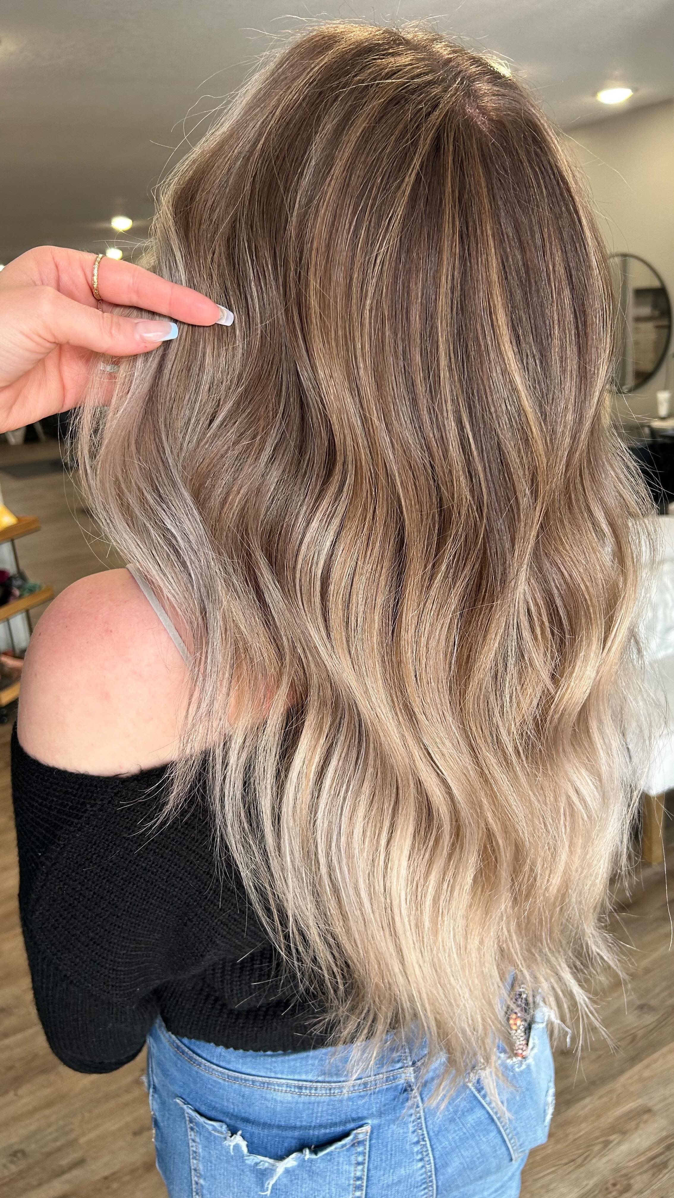 Snuggly Teddy bear 🧸
#customcolor #blondetobrunette #blondespecialists
@aliceyhickens