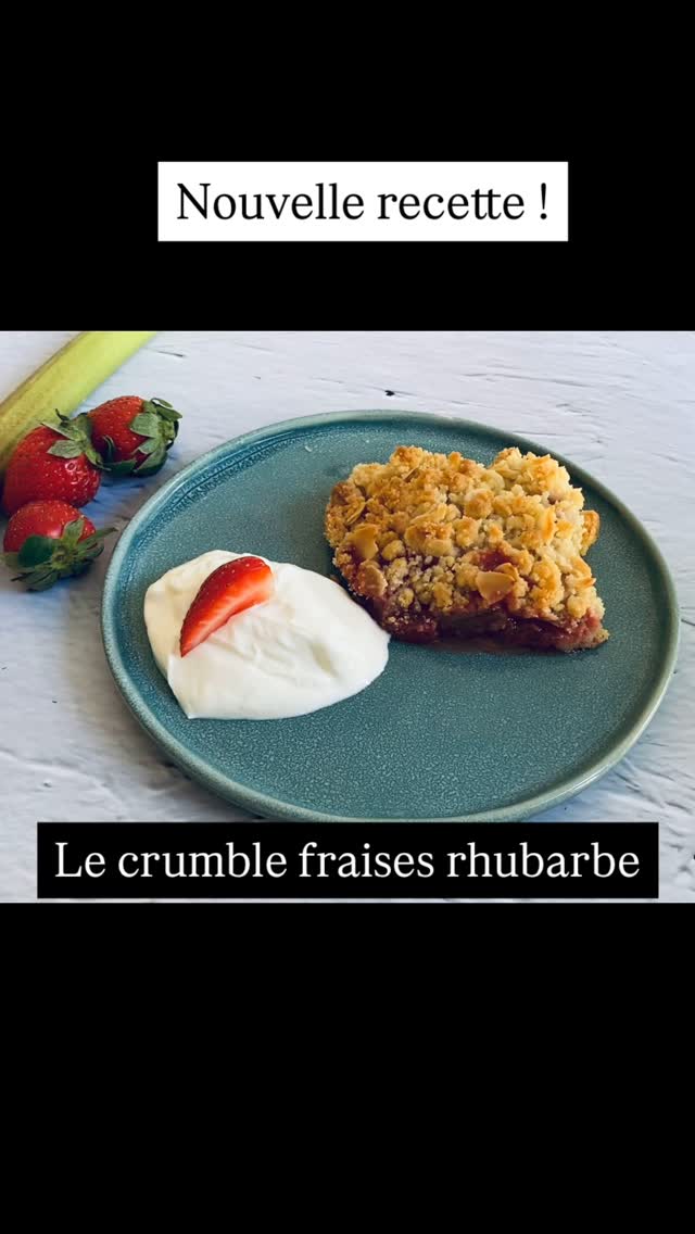 Découvrez la recette ici : https://www.recettesepicuriennes.fr/post/crumble-fraises-rhubarbe