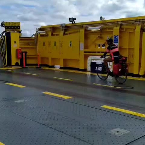 Kohta se taas alkaa, nimittäin kesän pyöräilykausi ja meiltä tulee uusia opastettuja retkiä. Kiinnostaisiko lähteä kiertämään Saariston Rengastie oppaan kanssa? Lisää tietoa retkistä tulossa pian meidän nettisivuille www.10bikes.fi