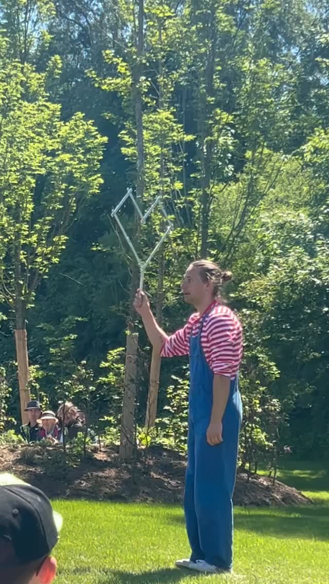 Am Wochenende haben wir wieder so richtig tschünine’t auf der OÖ Landesgartenschau
@innsgruen in Schärding. 🤩
Danke an das tolle Feedback und schön das ihr dabei wart. 🙌🏼💛
Wir sehen uns am 13. Juni und 04 Juli wieder. ✨