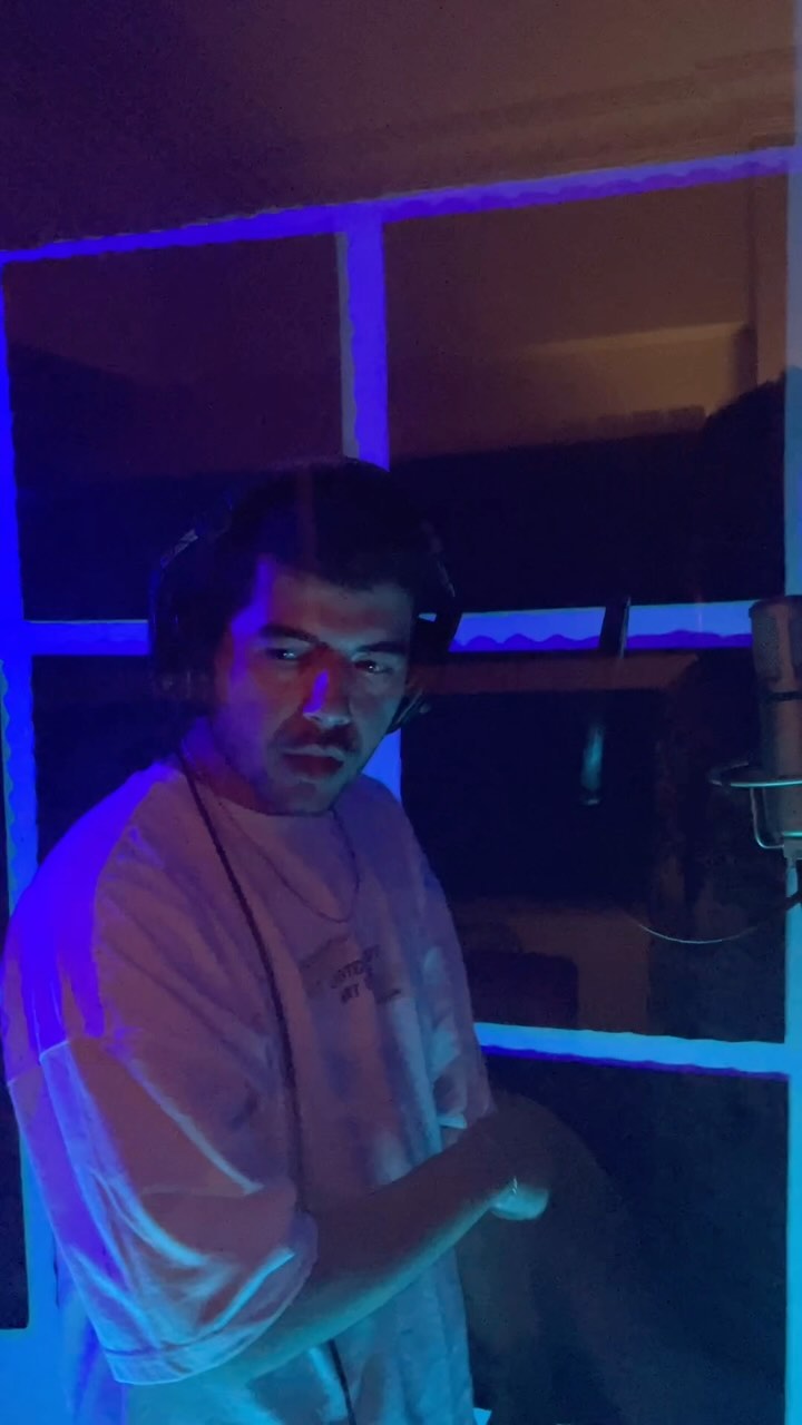 Vokal Kayıtlarınız için Bize Ulaşın 💎