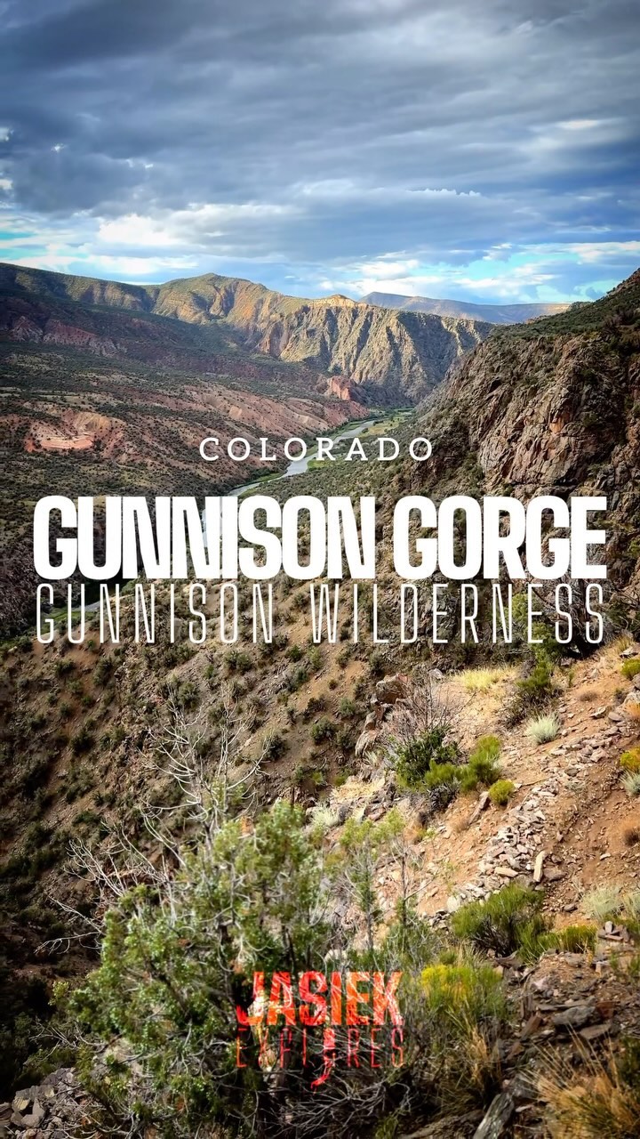 Exploring Gunnison Gorge together with a hailstorm ⛈️ yay ⛰️✌🏼 #hiking #trails #getoutandexplore #colorado
