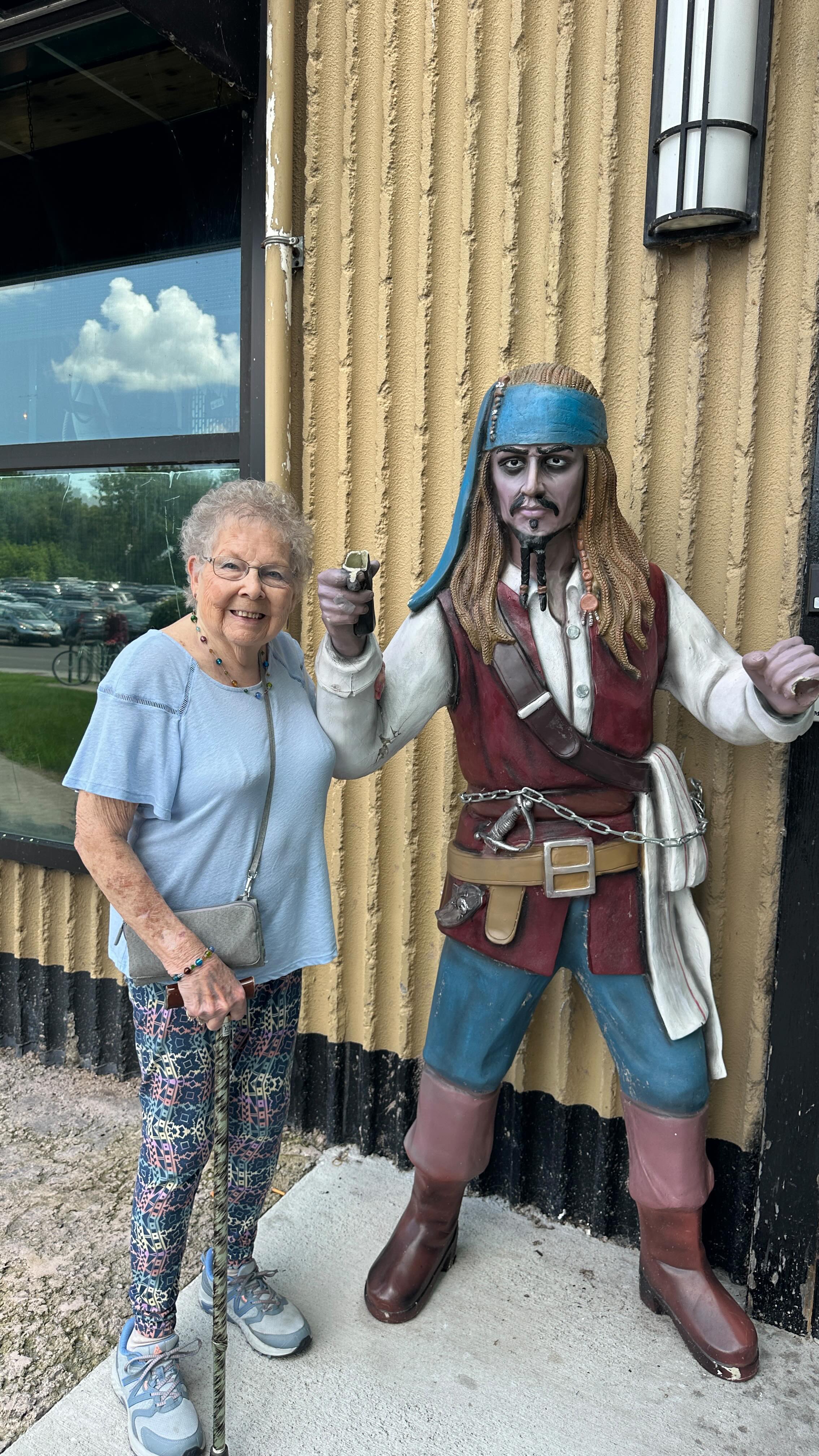 We enjoy some of the best food and customer service today at Aloha Krab ! I can’t wait for my next meal there!! Happy Birthday Mom! #syracusefood #seafoodboil #cnyfoodie