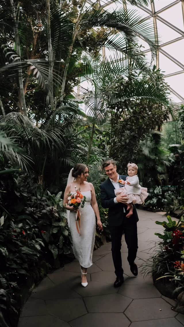 Some couples just get it! After years together and welcoming a new little addition into the world, Graeme and Stephanie made it official—surrounded by only their closest at the magical Bloedel Conservatory.
From behind the camera to in front of it, Graeme is actually a follow photographer whose work has always been one I’ve kept on eye one. So getting to capture their day? Damn, what an honour.