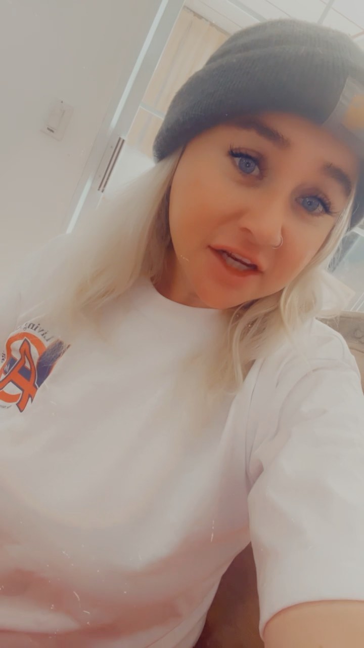 Grateful hearts and giving hands. Spreading love this Thanksgiving by delivering meals to several foster youth group homes in Riverside County. Living Advantage, making a difference one plate at a time 🍂🧡
P.S. Don’t forget about Giving Tuesday which is coming up tomorrow. Consider making a donation to impact the lives of our foster youth! #linkinbio
#ThanksgivingGiving #CommunityLove #LivingAdvantage #givingtuesdaylainc