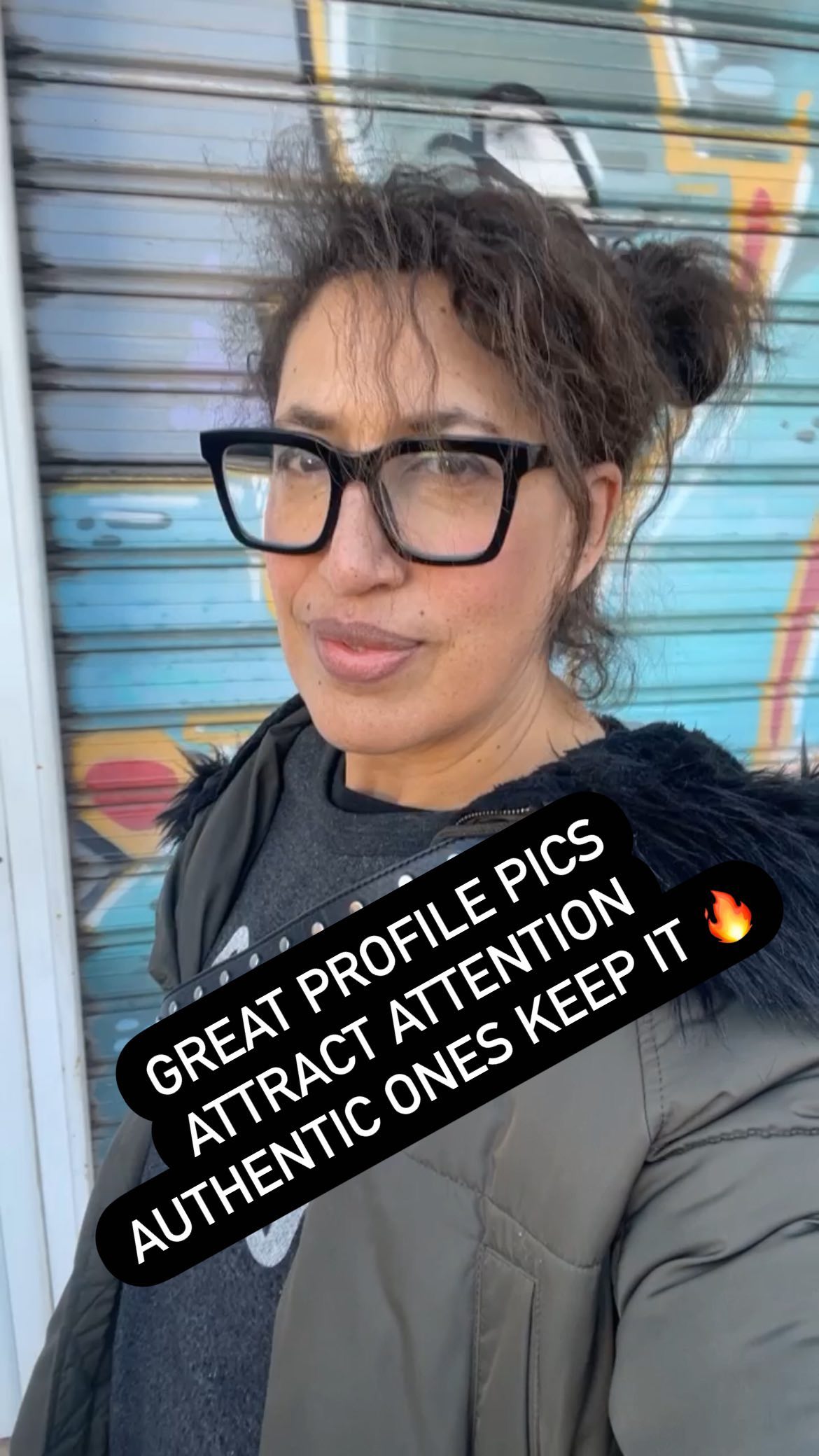 Great profile pics attract attention. Authentic ones keep it 🔥 The biggest reason people don’t get second dates, according to Match, is because they look nothing like their profile pics. And yeah, no you aren’t going to be able to win them over on the date with your sparkling personality sadly … because, before they’ve even sat down, they feel deceived by you. And that ain’t a good look on a date. People want relationships with trustworthy people. Don’t blow it. Keep it real. You have been watching Hey Saturday, the OG Dating Photographers. #singleandhappy #modernlove #mindset #loveyourself #datingwithapurpose #datingadvice #datinglife #profilepictures #profilepic #profilepics #profilephoto #onlinedating #datingphototips #happylife #happysingle #relationshipgoals #personalbrandingtips #datingapp #datingapps #datingadviceformen #datingadviceforwomen #profilephotography #visualstorytelling #onlinedatingphotographer #datingphotos #explore #explorepages